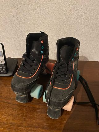 Patines 4 Ruedas Talla 36 Negros