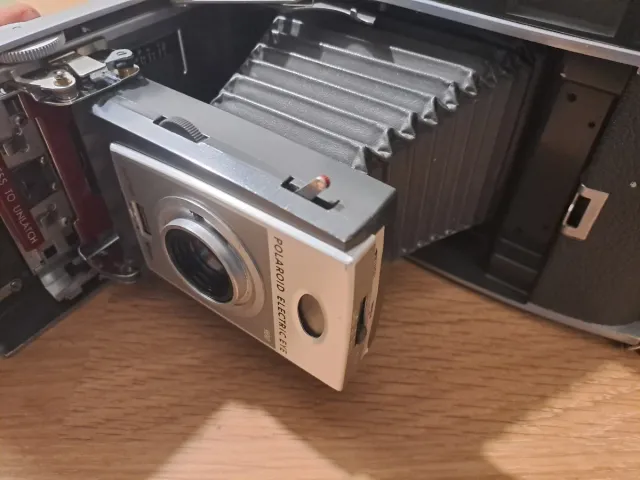 Polaroid Electric Eye 900 con custodia originale