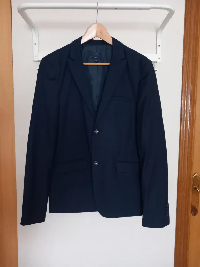 Chaqueta azul marino para chico.