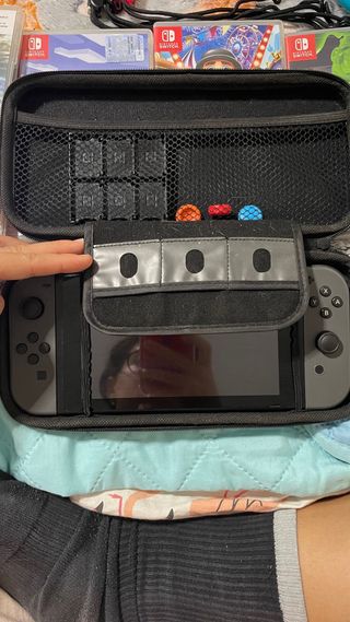 Nintendo Switch Completa con Giochi e Accessori