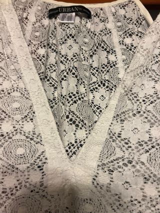 Blusa de encaje tirantes URBAN talla única