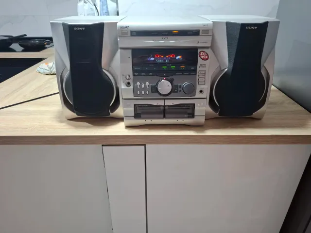 Equipo de música Sony Plata