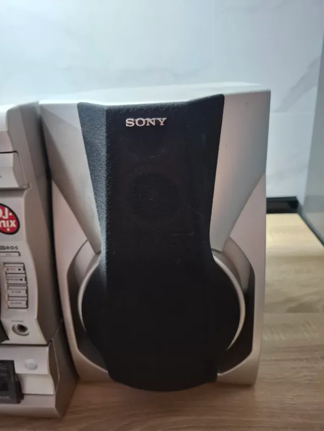 Equipo de música Sony Plata