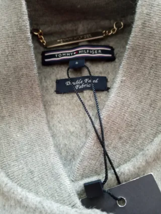 Abrigo Tommy Hilfiger Gris