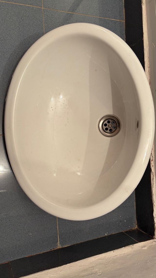 Lavabo ovalado de porcelana (dispongo de 4)