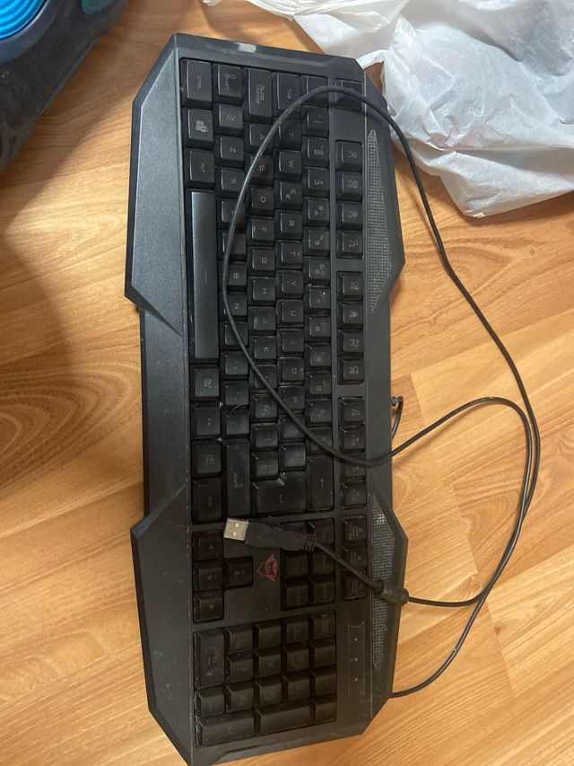 2 Teclados Mitsai Negros