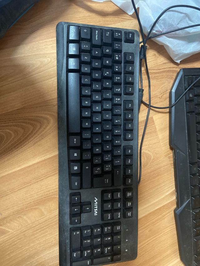 2 Teclados Mitsai Negros