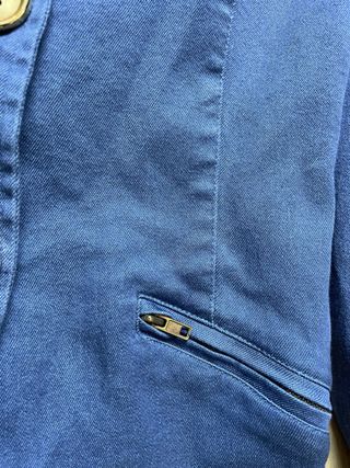 Chaqueta vaquera entallada azul