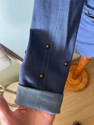 Chaqueta vaquera entallada azul