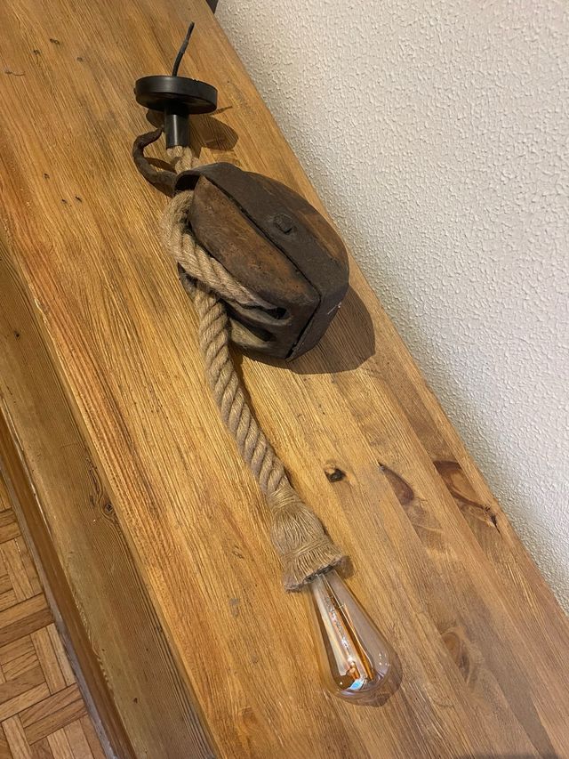 Lámpara Colgante Rústica Madera y Cuerda