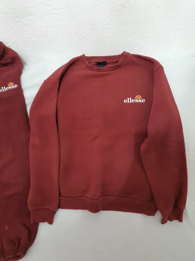 Conjunto deportivo Ellesse mujer rojo