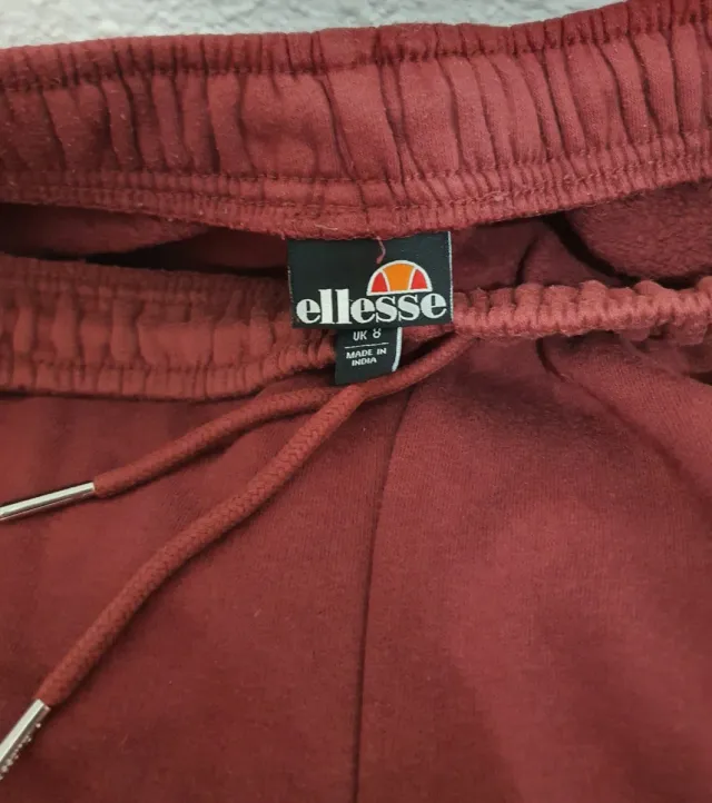 Conjunto deportivo Ellesse mujer rojo