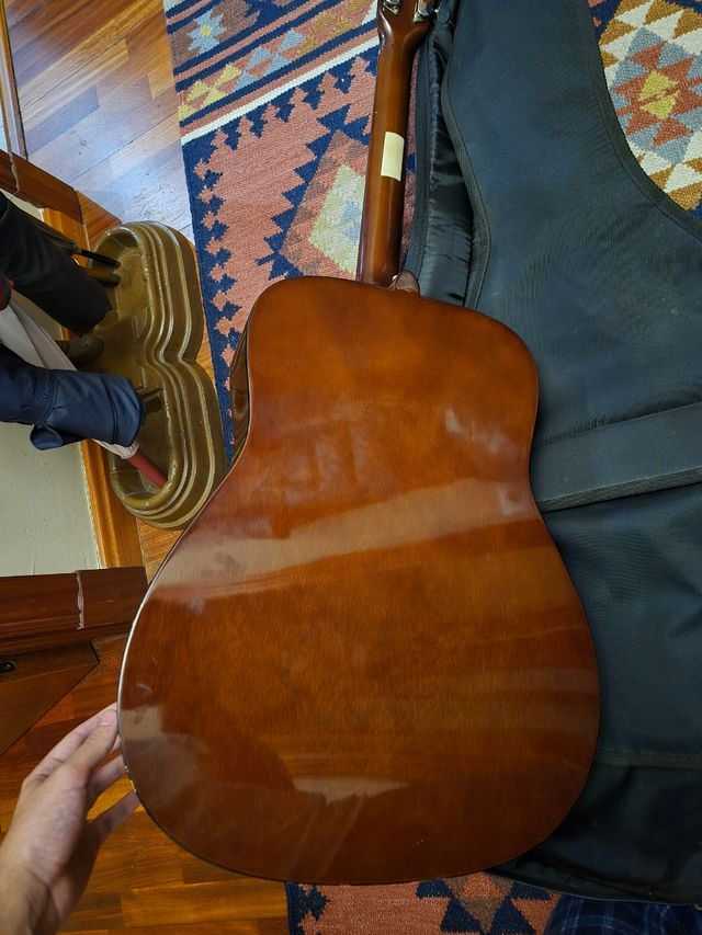 Guitarra Española Yamaha 310 + Funda