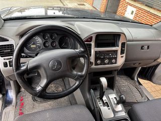 Mitsubishi Montero 2006