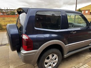 Mitsubishi Montero 2006