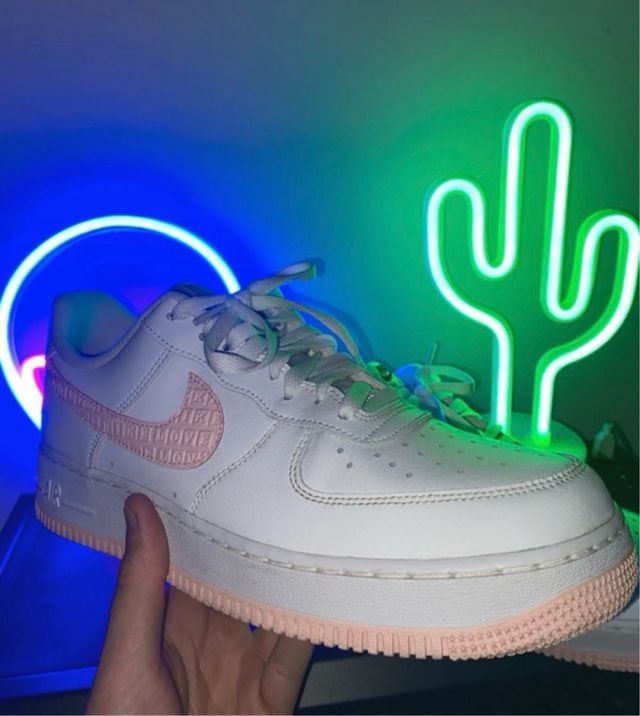 Nike Air Force 1 Rosa y Blanco