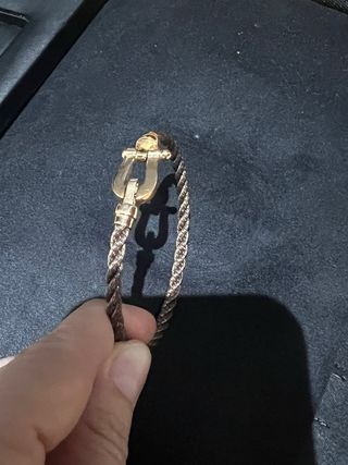 Pulsera de hombre con cierre en oro rosa