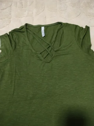 Camiseta verde cruzada S