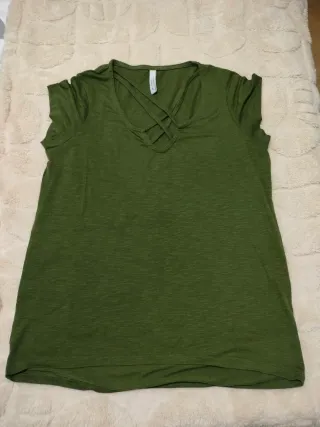 Camiseta verde cruzada S