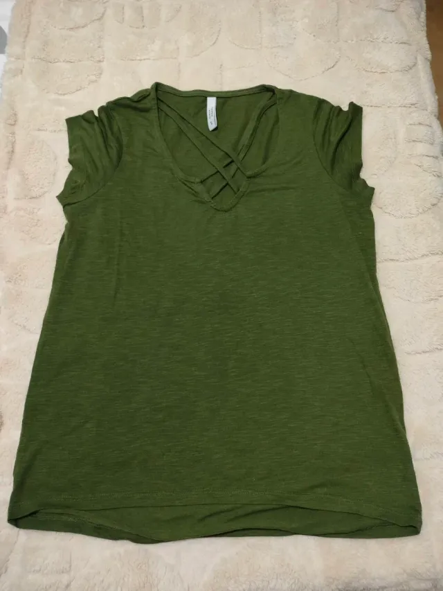 Camiseta verde cruzada S