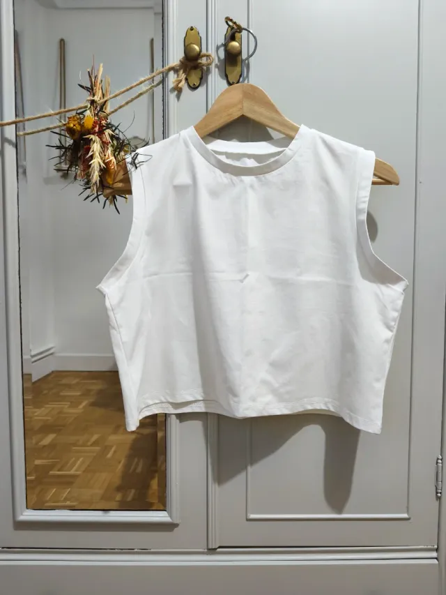 Top blanco