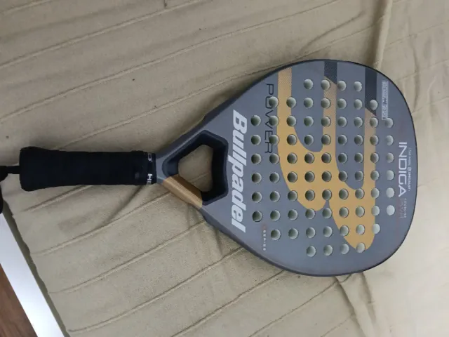 Pala de pádel Bullpadel INDIGA