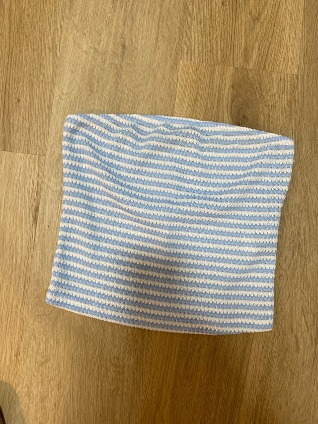 Top de rayas azul y blanco