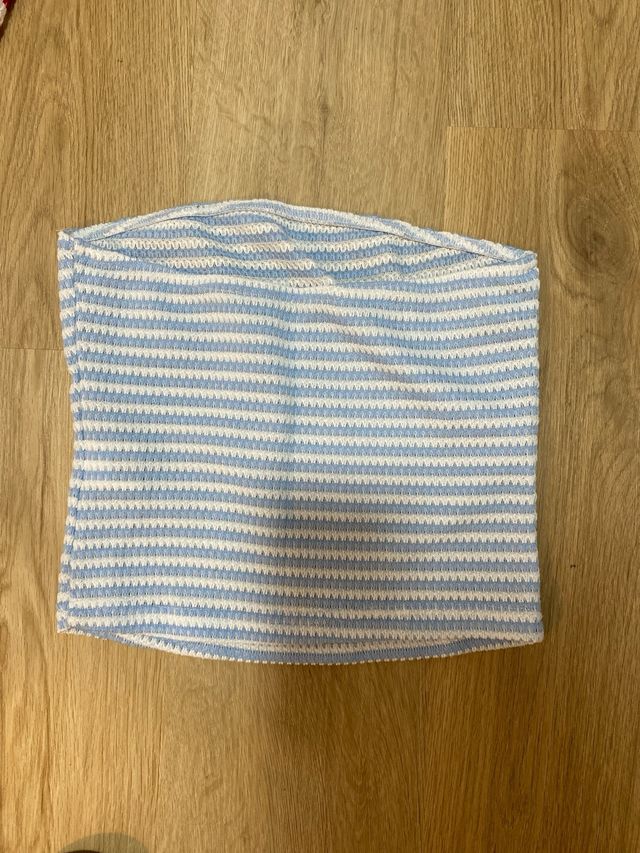 Top de rayas azul y blanco