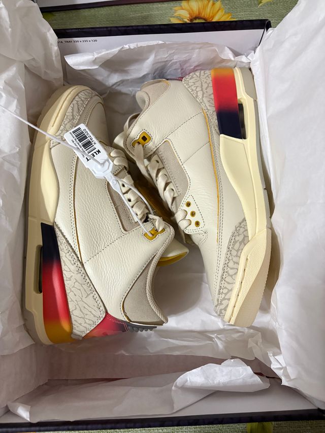 Jordan 3 Medellin Sunset Beige/Rosso