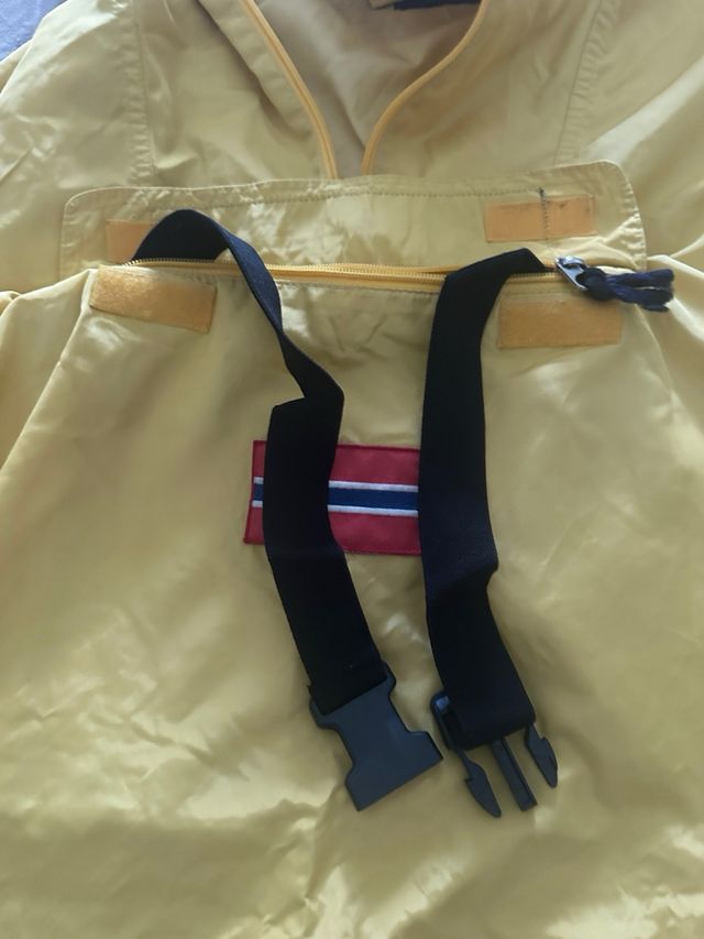 Giacca impermeabile Napapijri gialla