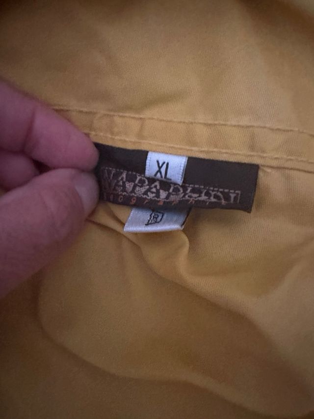 Giacca impermeabile Napapijri gialla