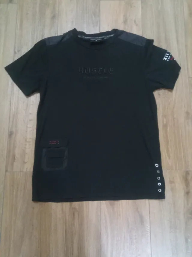 Camiseta negra Supply & Demand