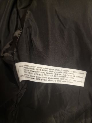 Plumas Bershka Negro Corto