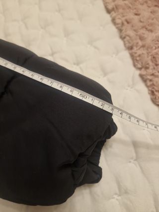 Plumas Bershka Negro Corto