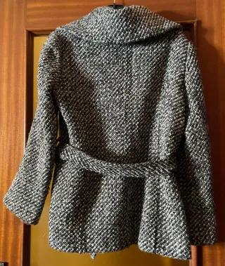 Cortefiel Chaquetón Negro y Gris.