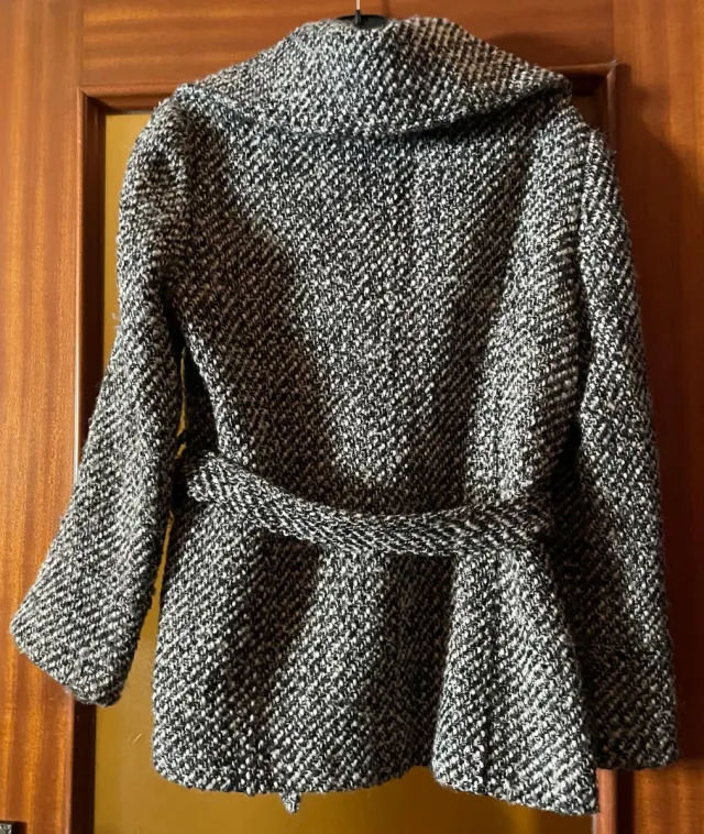 Cortefiel Chaquetón Negro y Gris.