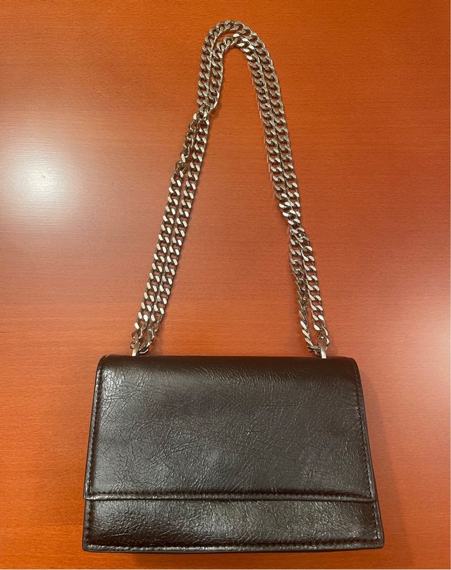 Bolso pequeño IDEAL tipo cartera negro con cadena