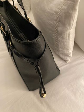 Bolso Michael Kors Piel Negro y Dorado