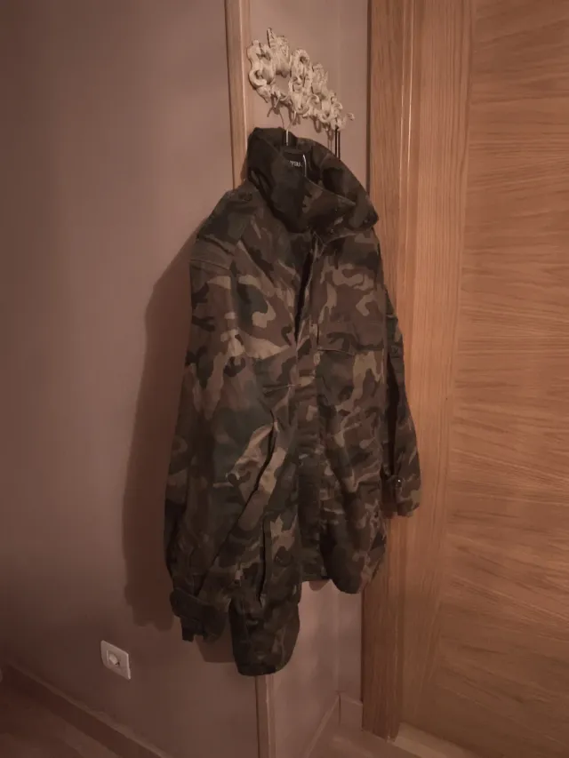 Chaquetón militar marrón y verde