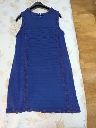 Vestido azul fiesta con detalles