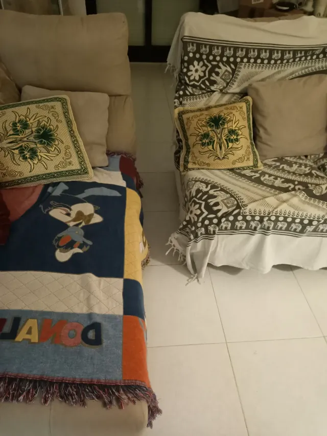 Sofá chaiselongue 2 piezas.