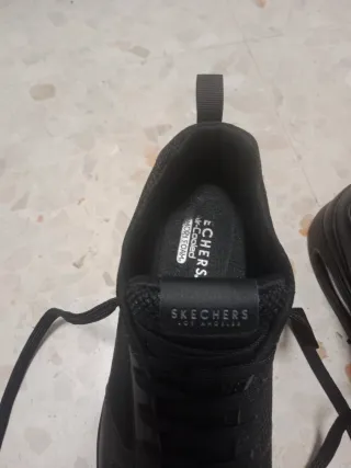 Tenis Skechers Negros Talla 44 Nuevos