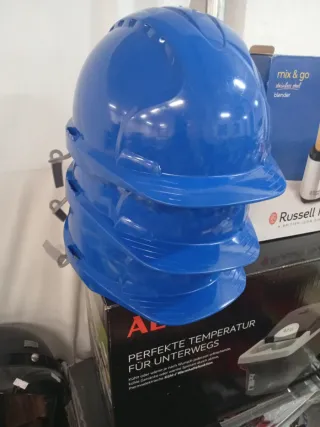 3 Cascos de obra azules