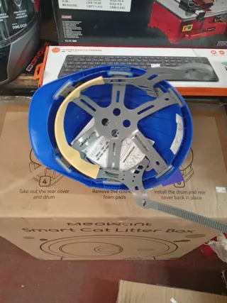 3 Cascos de obra azules