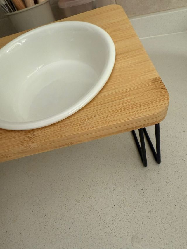 Comedero para mascotas