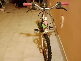 Bicicleta infantil Looney Tunes