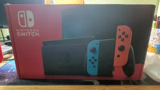 Nintendo Switch + Mando Extra + Estuche + Funda