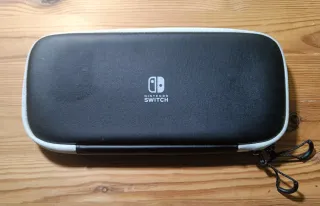Nintendo Switch + Mando Extra + Estuche + Funda
