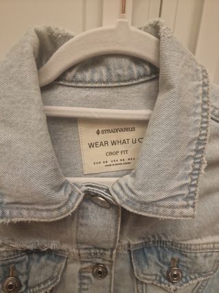 Cazadora vaquera Stradivarius crop