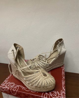 Zapatos de esparto beige